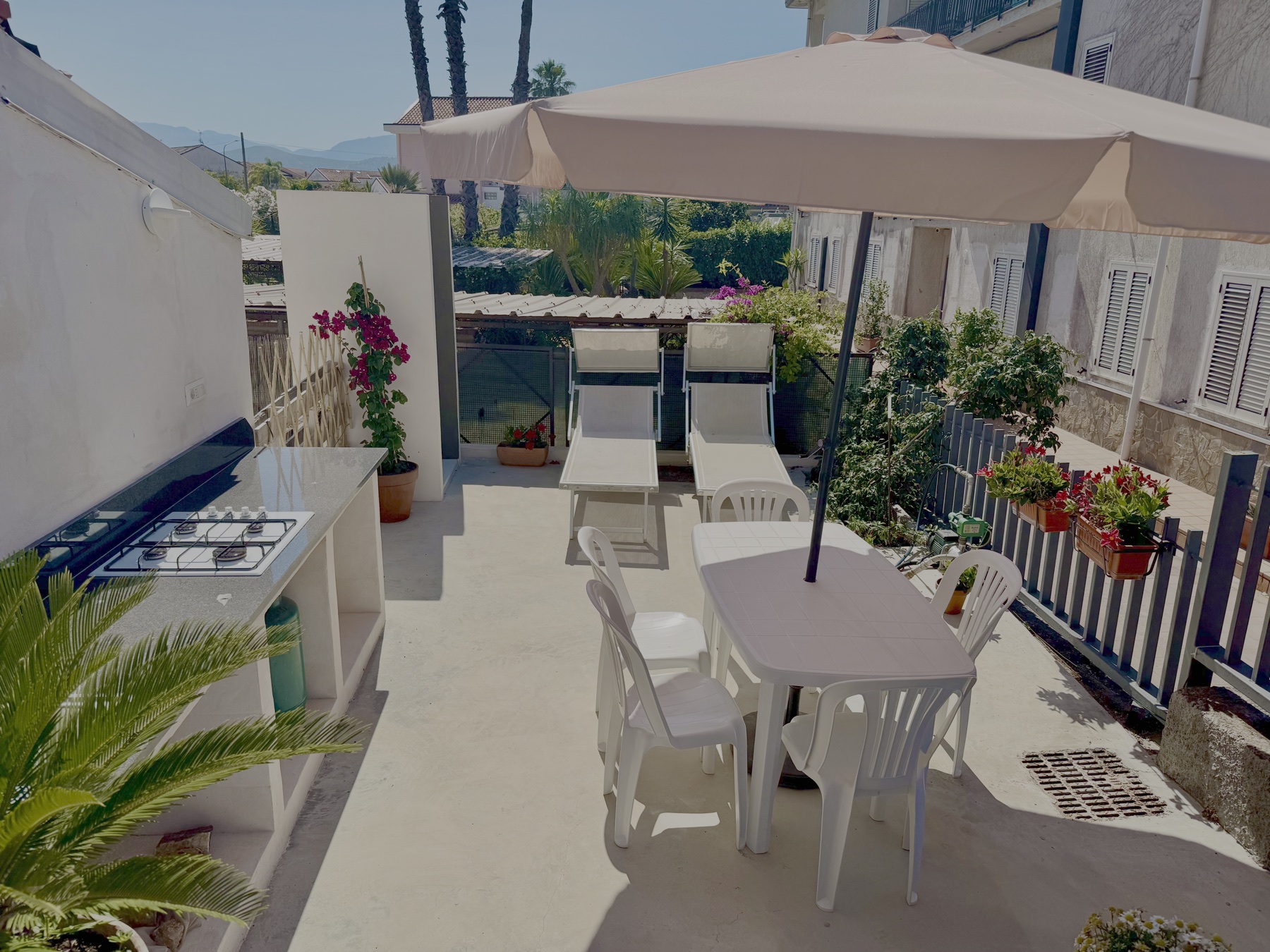Giardino attrezzato ideale per vacanze relax nel Cilento